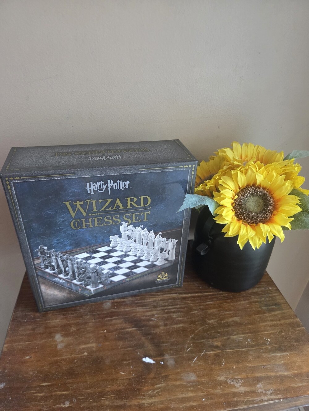 Warner Bros. Harry Potter Wizard Chess Set - Black and White